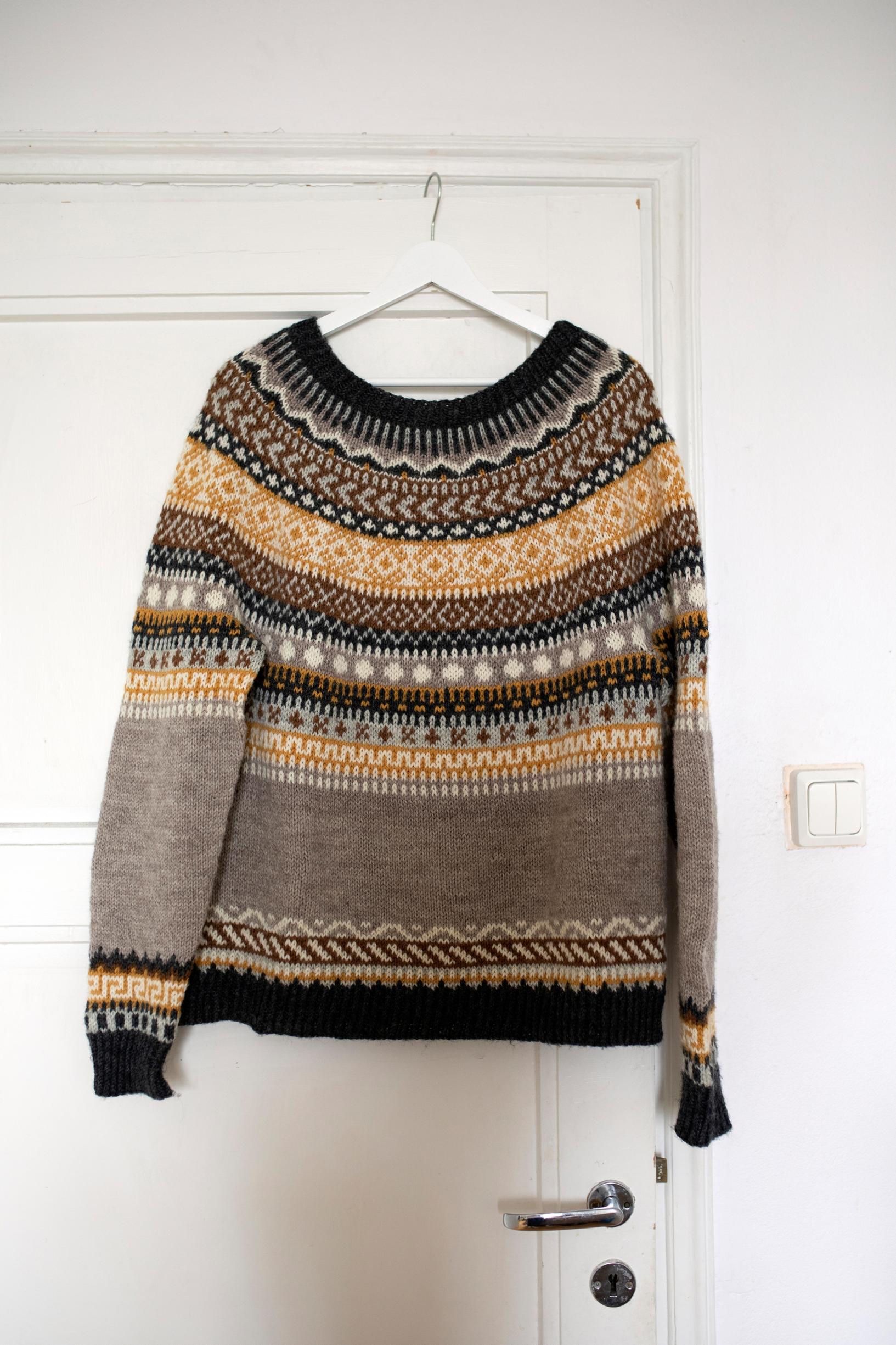 Sweater designed by Joona Höri.