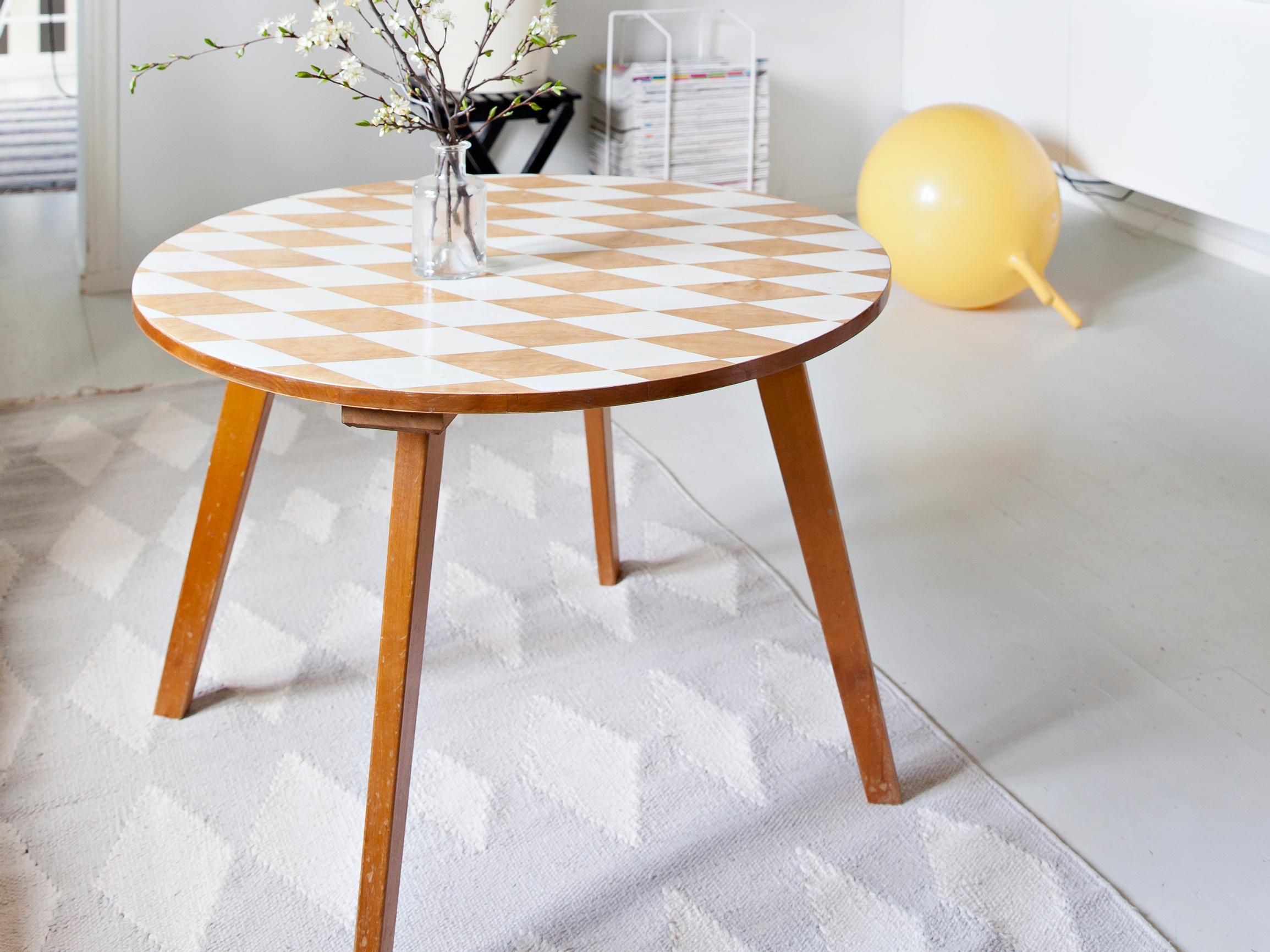 Give your table a checkered makeover