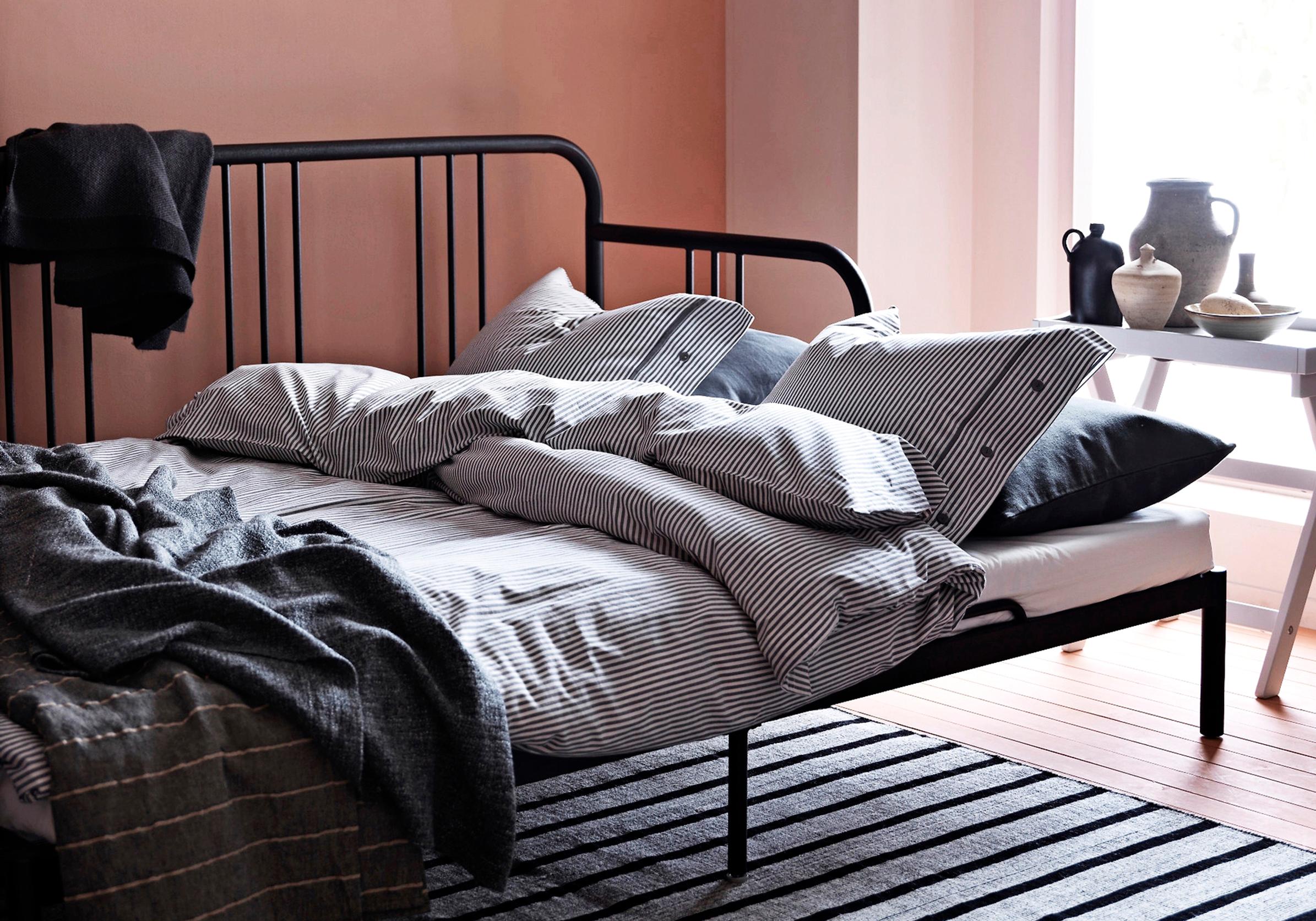 Guest bed—a buyer’s guide for practical and comfortable solutions