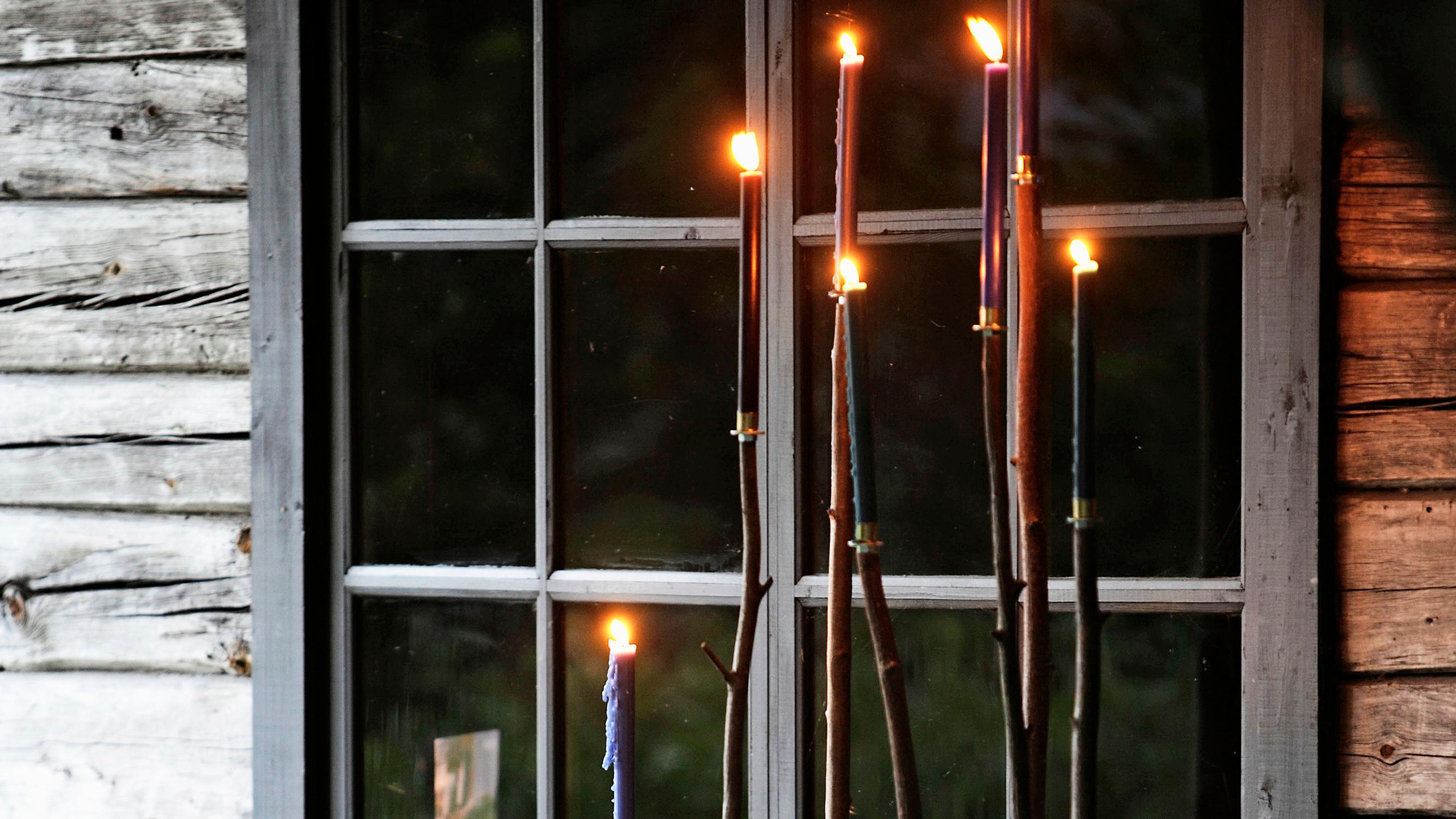 Making a candelabra from concrete and wood