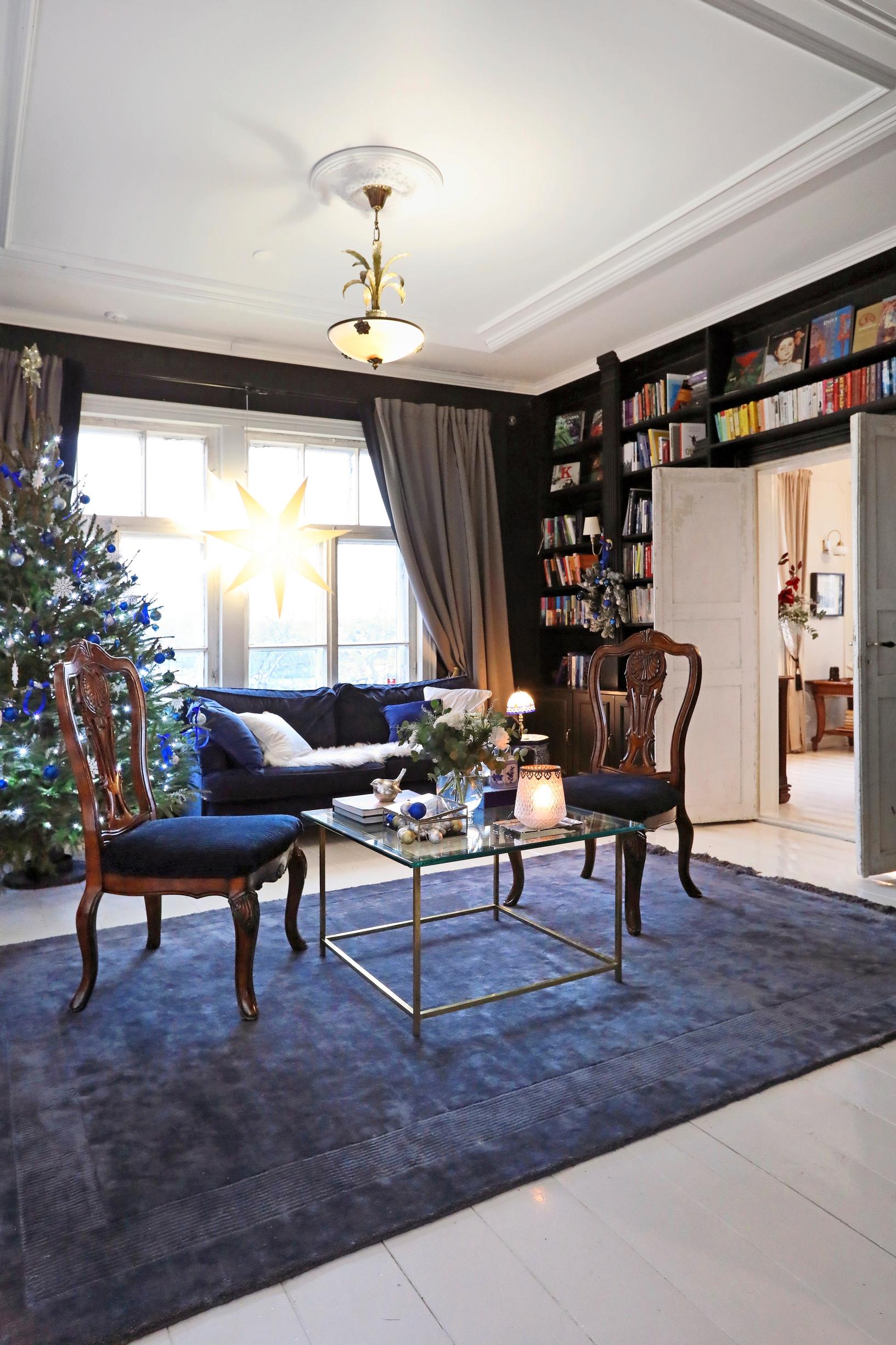 The old riding estate’s library room