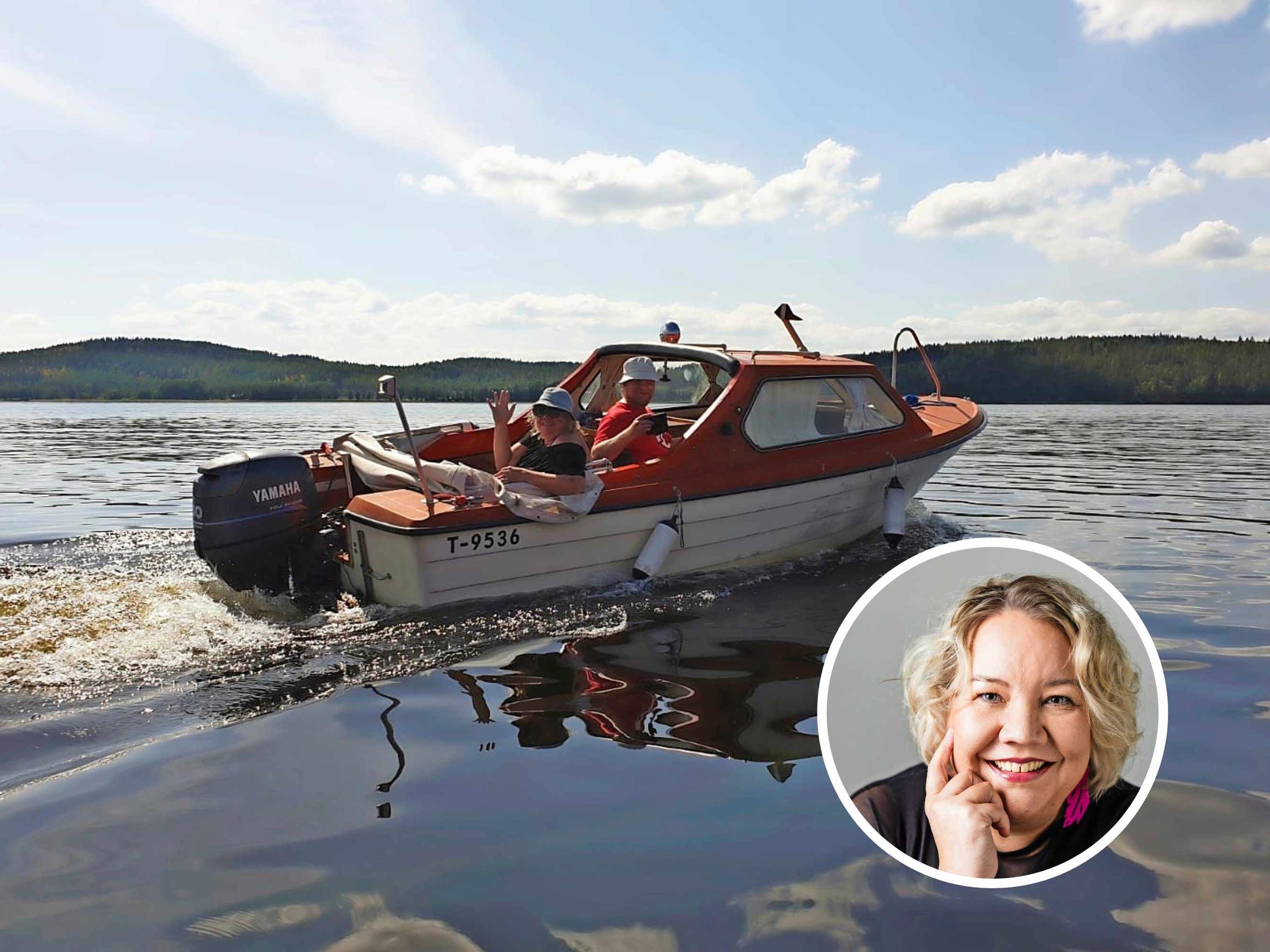 Long term relationship, separate homes: “We share the boat and an air fryer, but not a home”