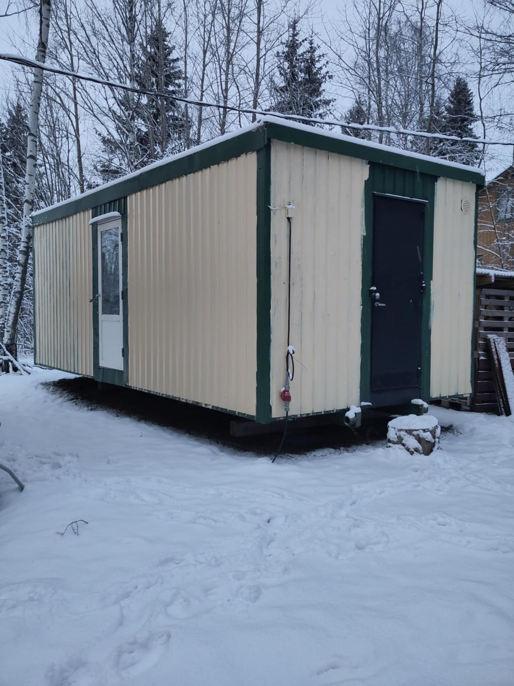 A light-colored office container