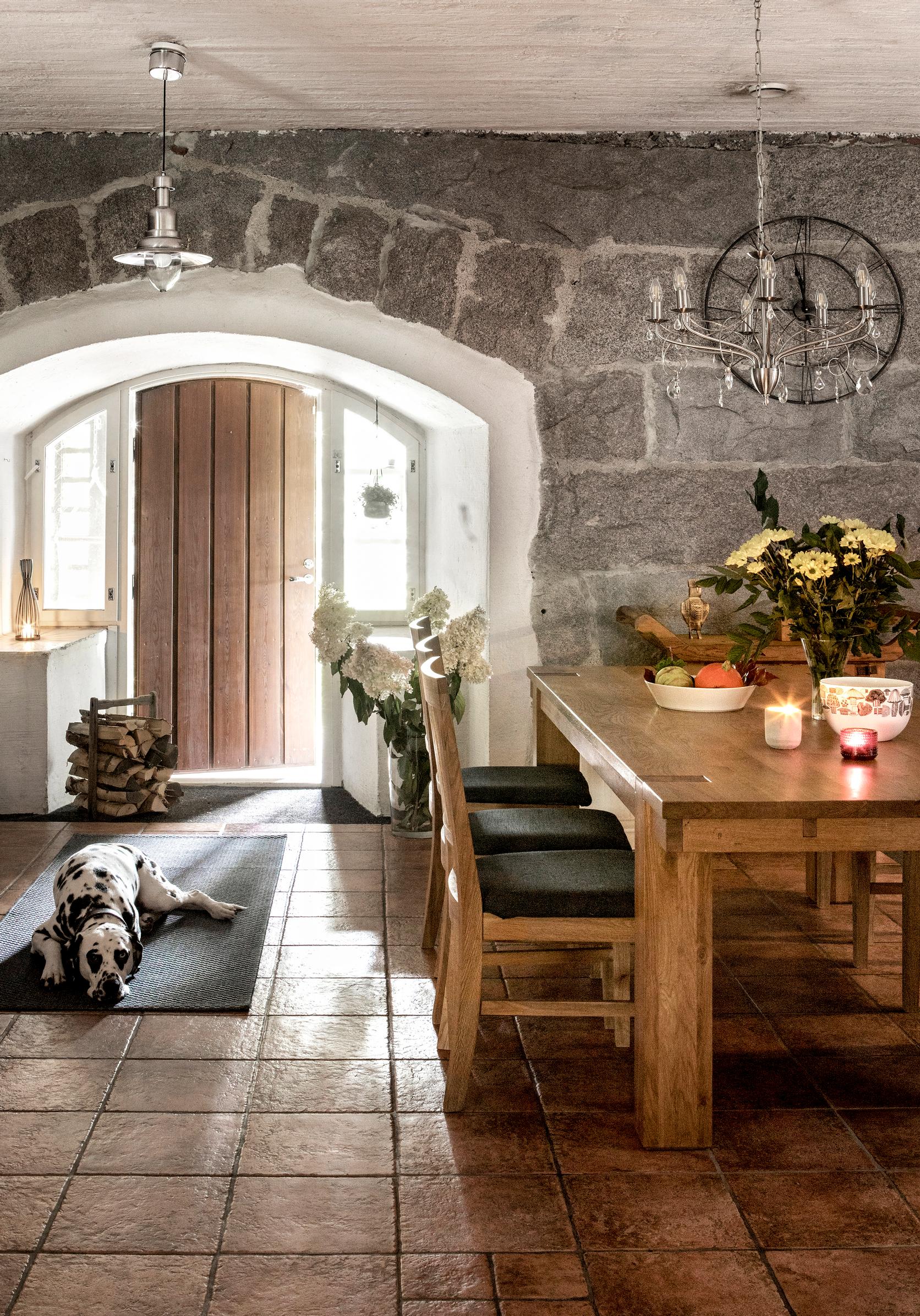 View from the dining area toward the home’s main entrance