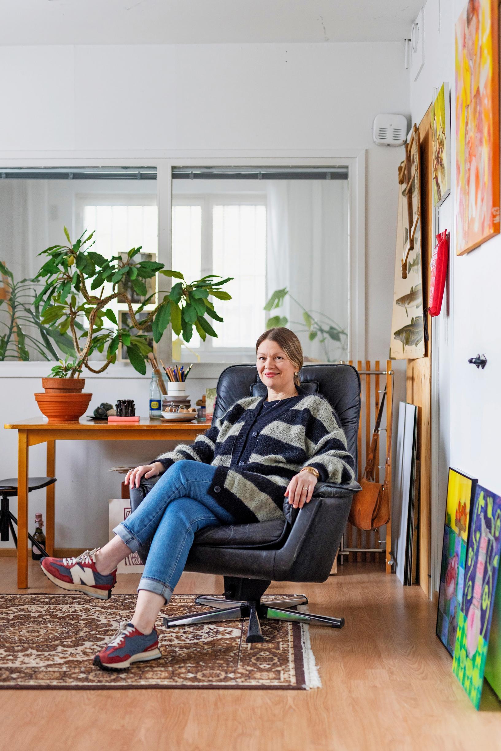In the photo, visual artist Liisa Laine in her studio.